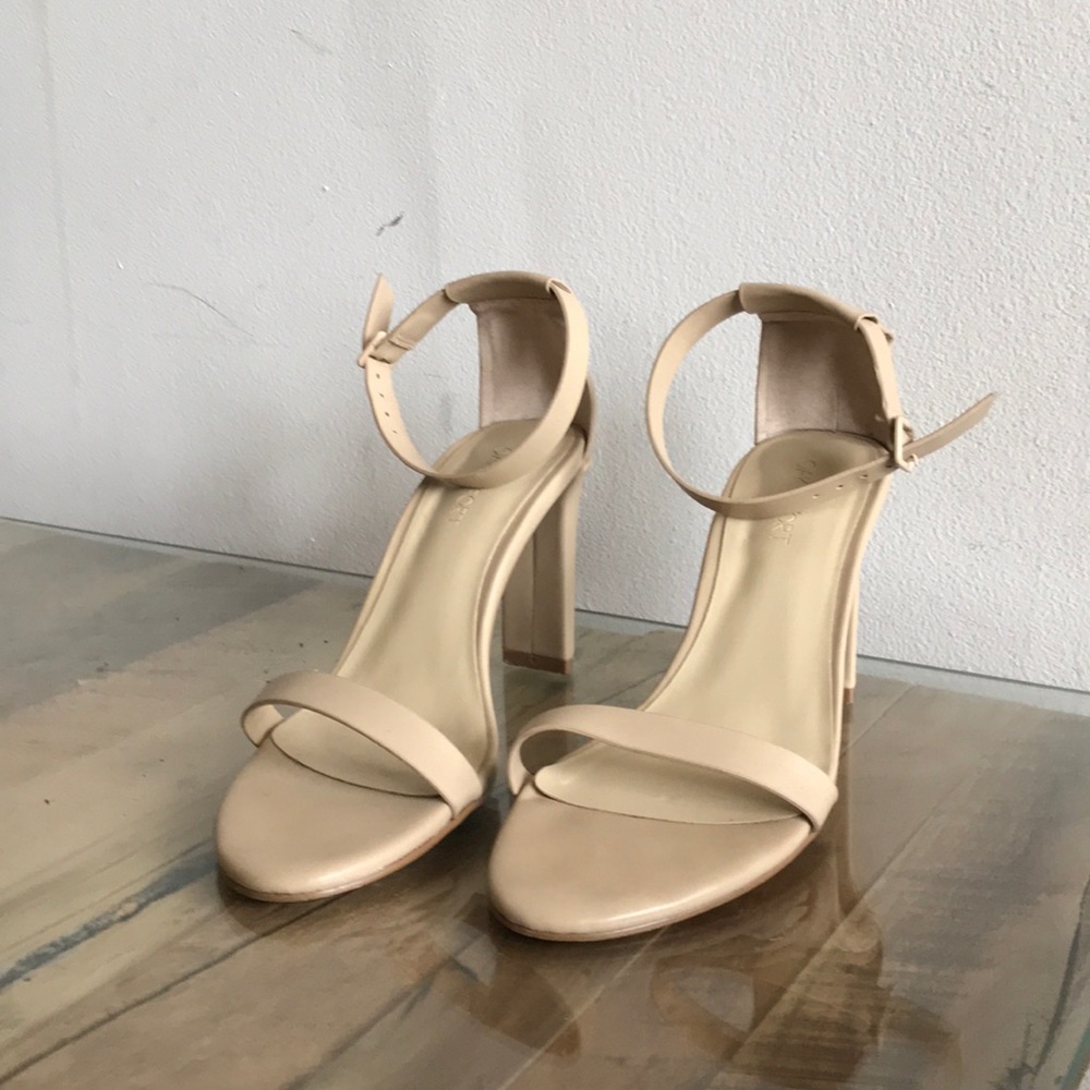 nude heels
